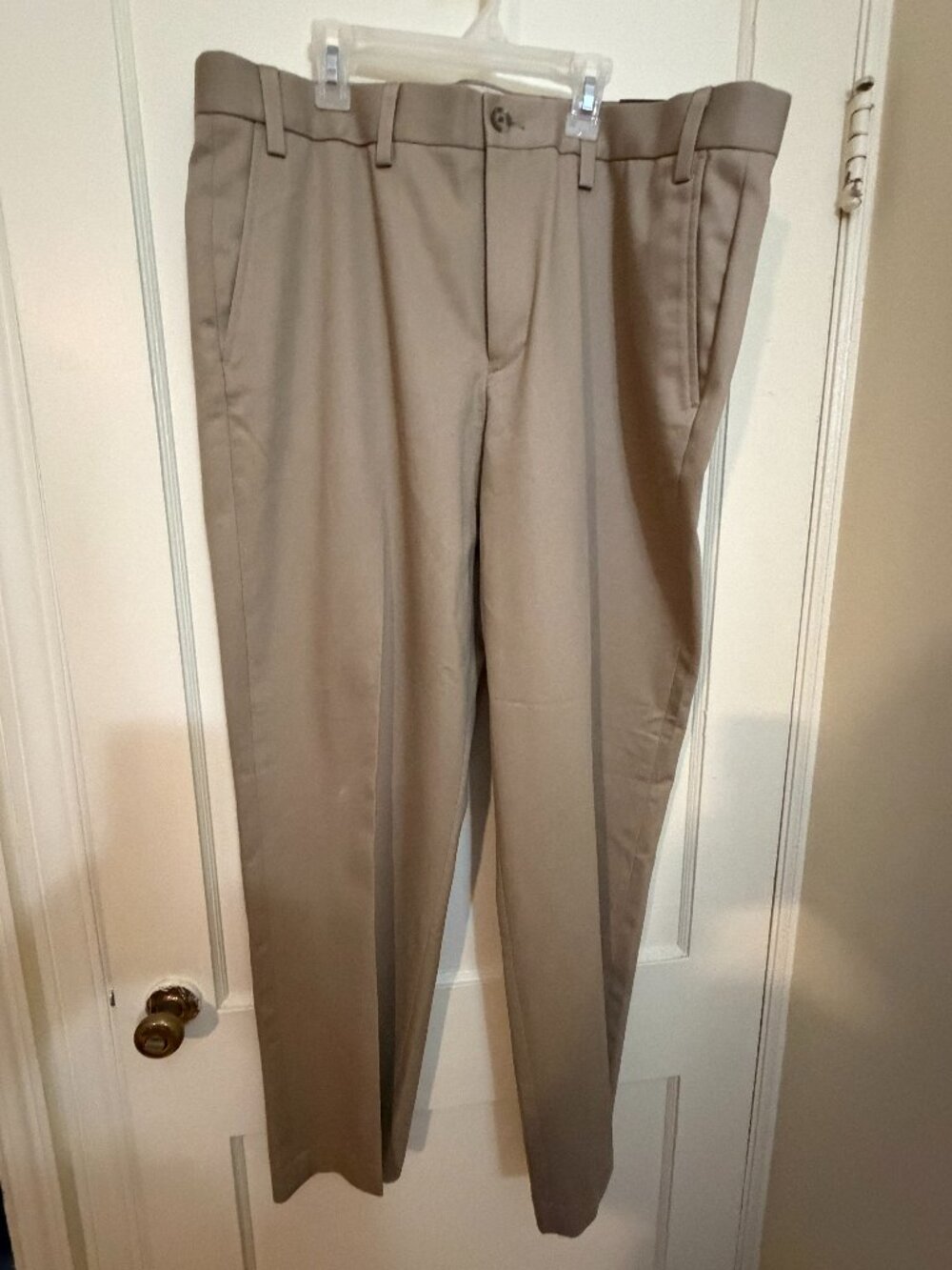Eddie Bauer Men’s Performance Chino Pants Khaki 38x32 NWT Relaxed Straight